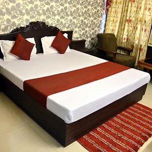 ** Hotel Paradise India